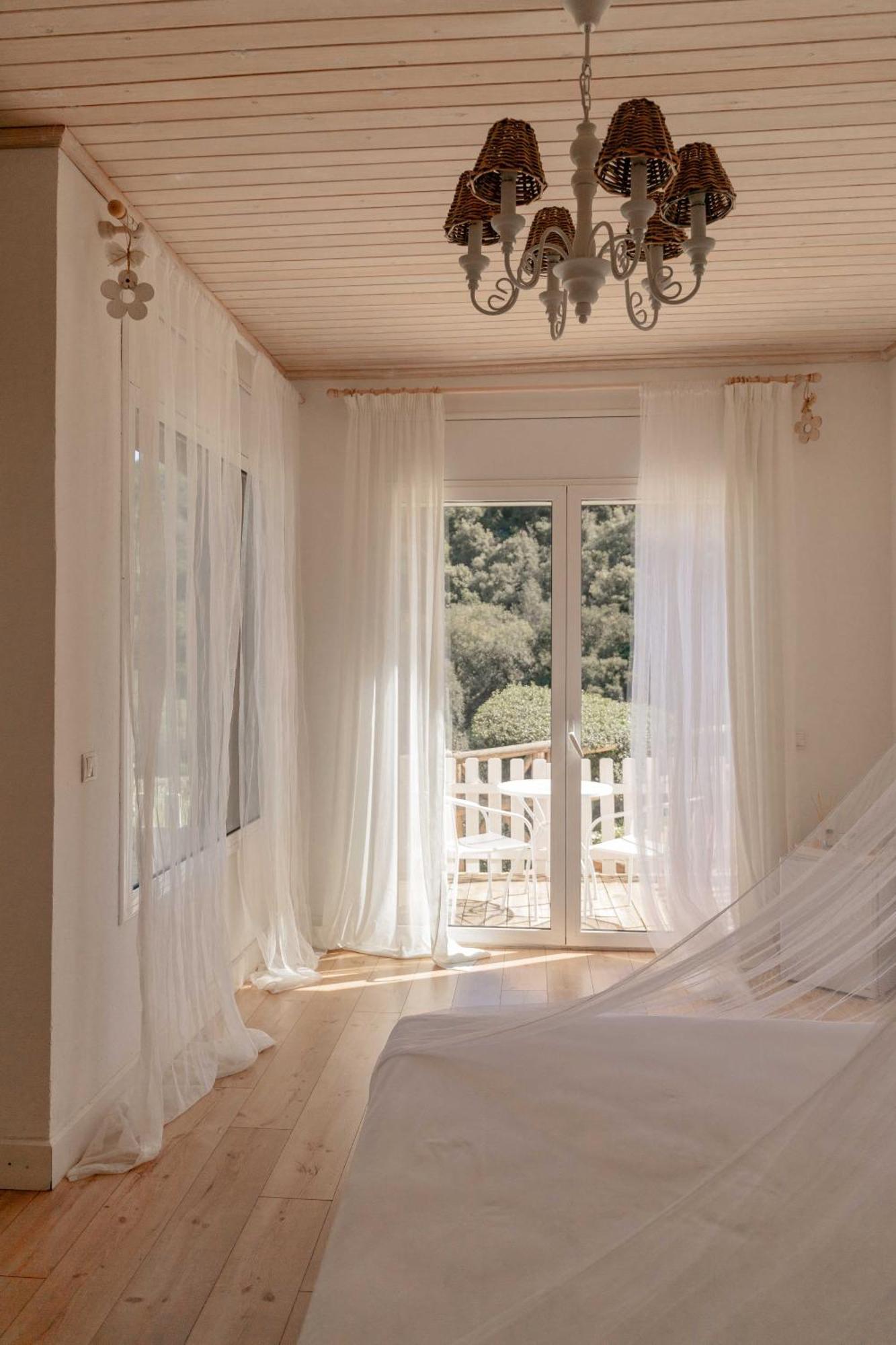 Es Cel De Begur Hotel Luaran gambar