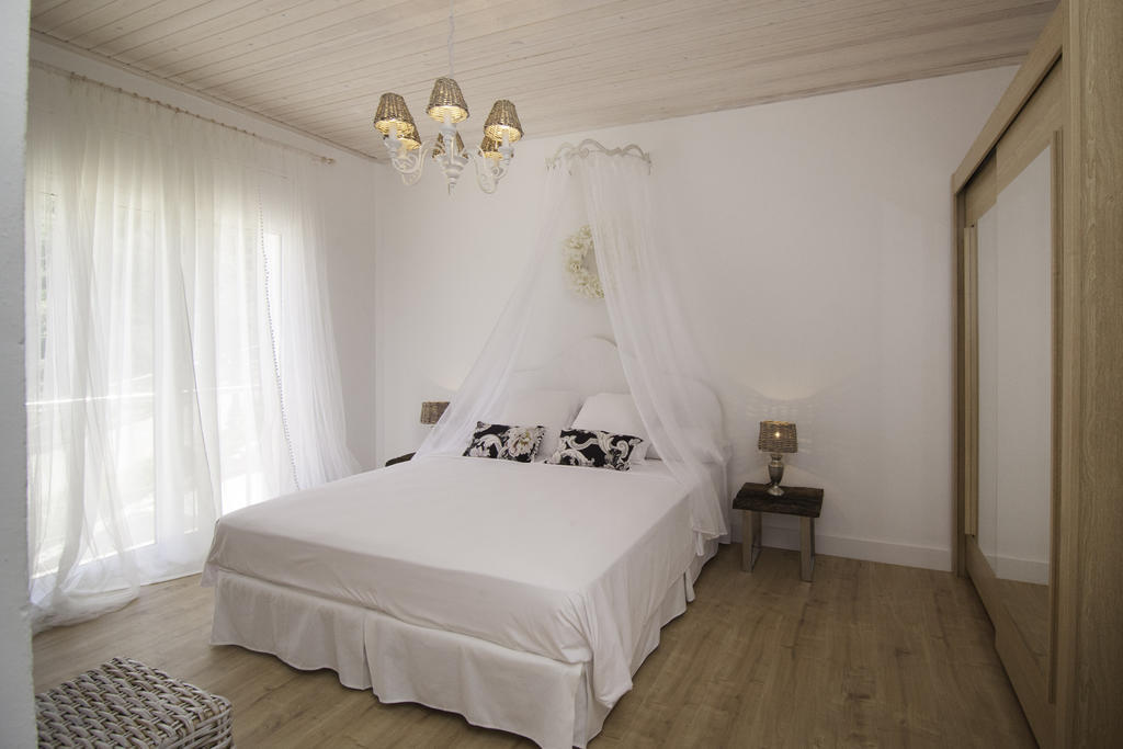 Es Cel De Begur Hotel Luaran gambar